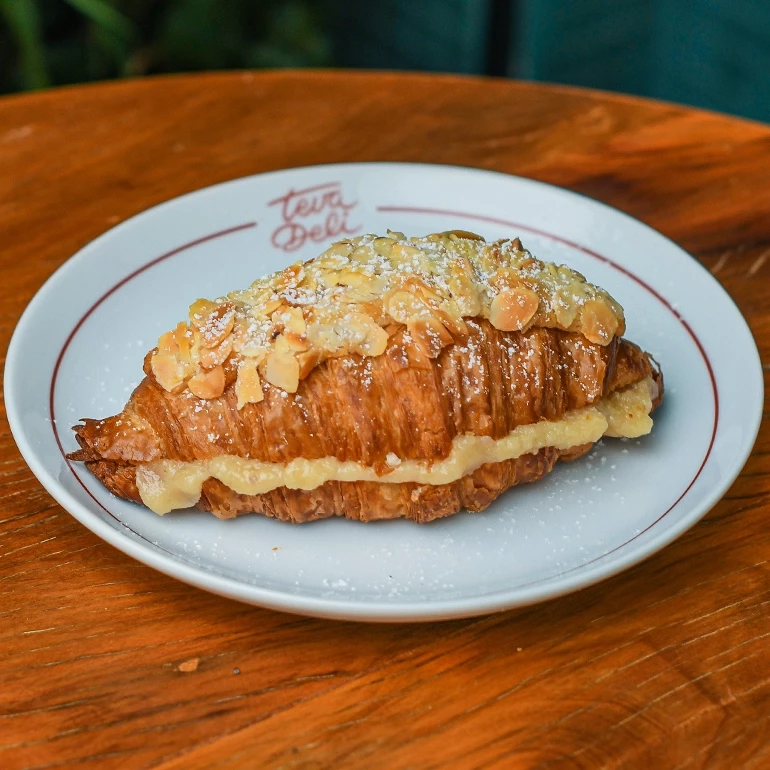 Croissant de Amêndoas